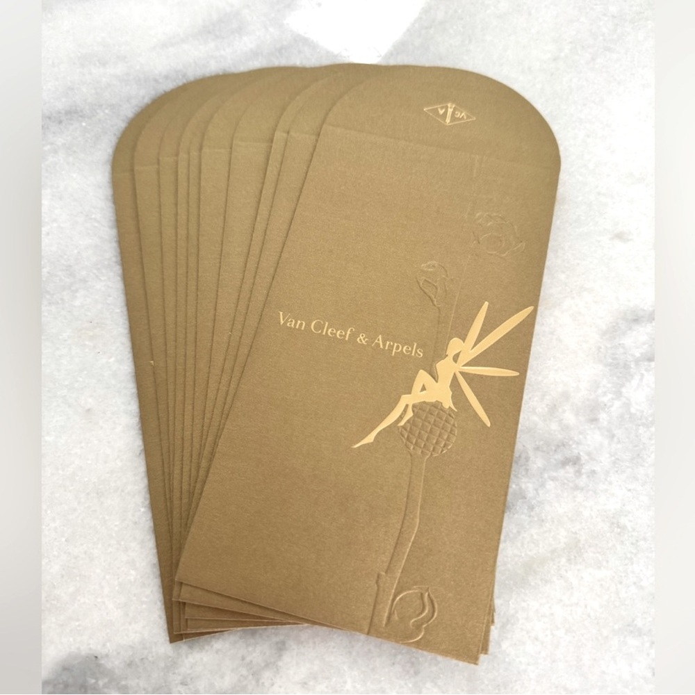 Van Cleef money red envelopes